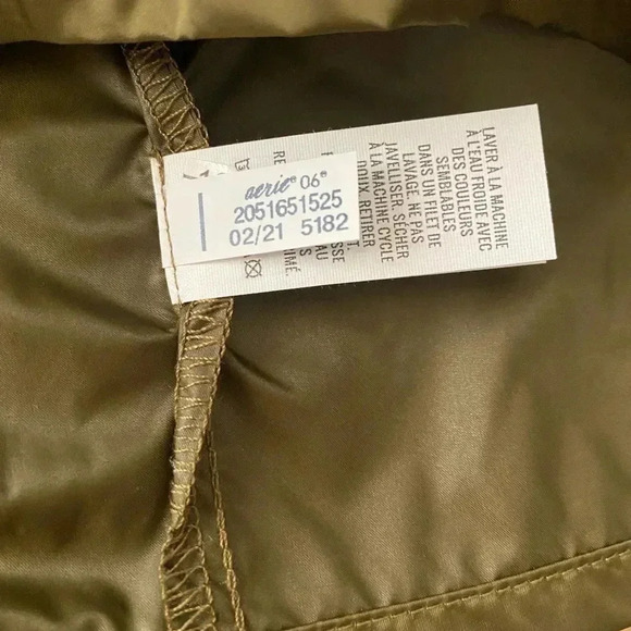 🆕 Offline by Aerie Nylon Shine Short Olive L🆕 - Picture 14 of 14